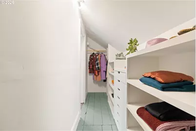 5916 N Moore Ave, Portland, OR 97217 - Photo 22