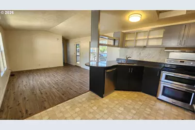 2150 Laura St #39, Springfield, OR 97477 - Photo 10