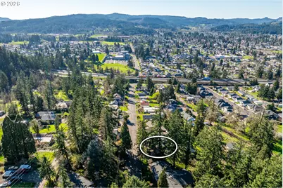 1750 E Taylor Ave, Cottage Grove, OR 97424 - Photo 32