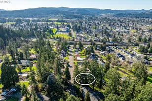 1750 E Taylor Ave, Cottage Grove, OR 97424 - Photo 32