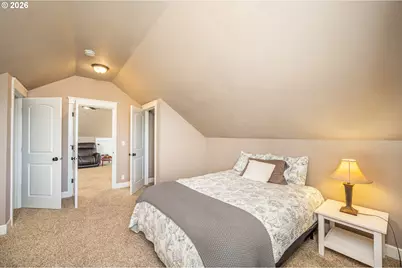 1750 E Taylor Ave, Cottage Grove, OR 97424 - Photo 18