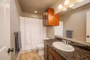 1750 E Taylor Ave, Cottage Grove, OR 97424 - Photo 22