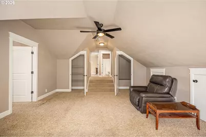 1750 E Taylor Ave, Cottage Grove, OR 97424 - Photo 20