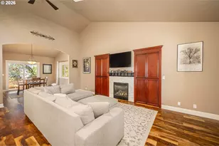 1750 E Taylor Ave, Cottage Grove, OR 97424 - Photo 4