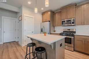 8738 N 1st St, Ridgefield, WA 98642 - Photo 6