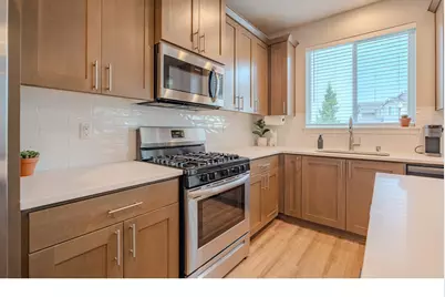 8738 N 1st St, Ridgefield, WA 98642 - Photo 8