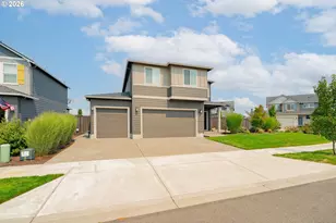 8738 N 1st St, Ridgefield, WA 98642 - Photo 1