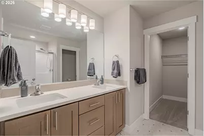8738 N 1st St, Ridgefield, WA 98642 - Photo 16
