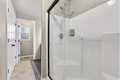 511 Paradise St, Woodburn, OR 97071 - Photo 18