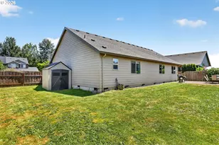 511 Paradise St, Woodburn, OR 97071 - Photo 26