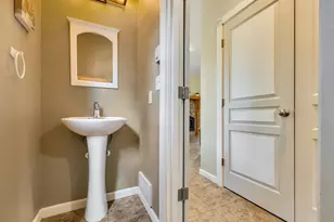 1077 SW Ridge Rd, Warrenton, OR 97146 - Photo 16