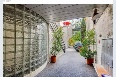 1937 NW Hoyt St #106, Portland, OR 97209 - Photo 6