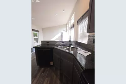 21298 NE Butler Market Rd, Bend, OR 97701 - Photo 14