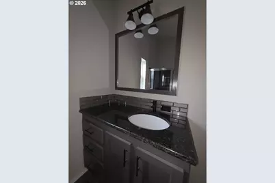 21298 NE Butler Market Rd, Bend, OR 97701 - Photo 12