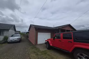 406 Evergreen Dr, Tillamook, OR 97141 - Photo 10