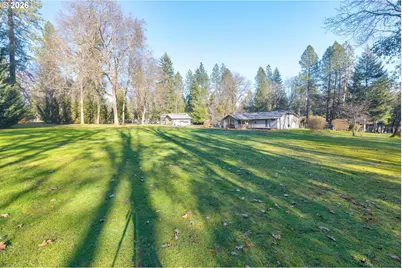 2164 Russell Rd, Merlin, OR 97532 - Photo 10