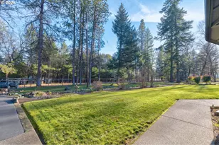 2164 Russell Rd, Merlin, OR 97532 - Photo 4