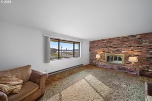 205 Marsh St, Gardiner, OR 97441 - Photo 28