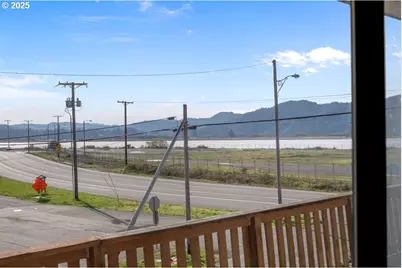 205 Marsh St, Gardiner, OR 97441 - Photo 26