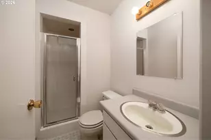 7190 SW Raleighwood Ln, Portland, OR 97225 - Photo 22