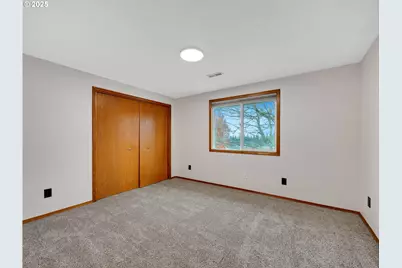 2568 SW Orchard Ct, Gresham, OR 97080 - Photo 30