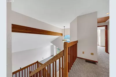 2568 SW Orchard Ct, Gresham, OR 97080 - Photo 18