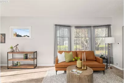 4734 N Kerby Ave, Portland, OR 97217 - Photo 2