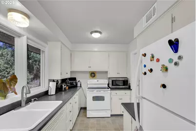 21076 NW Green Mountain Rd, Banks, OR 97106 - Photo 8