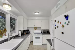 21076 NW Green Mountain Rd, Banks, OR 97106 - Photo 8