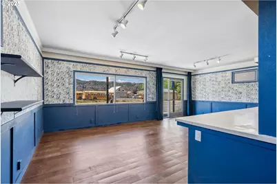 421 State St, Lyle, WA 98635 - Photo 8