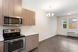 110 NE 109th Ave, Portland, OR 97220 - Photo 10
