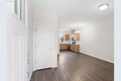 110 NE 109th Ave, Portland, OR 97220 - Photo 12