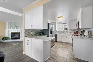 12430 SW King George Dr, King City, OR 97224 - Photo 12