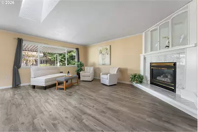 12430 SW King George Dr, King City, OR 97224 - Photo 4