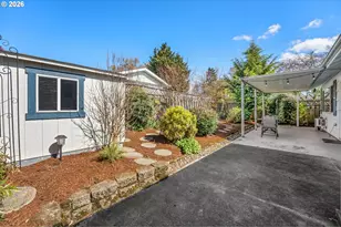 12430 SW King George Dr, King City, OR 97224 - Photo 32