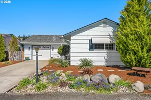 12430 SW King George Dr, King City, OR 97224 - Photo 34