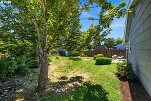 10239 N Central St, Portland, OR 97203 - Photo 36
