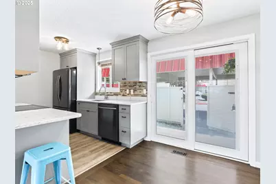 14967 SE Grant Ct, Portland, OR 97233 - Photo 16