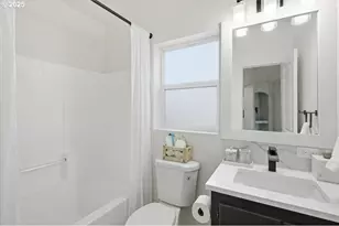 200 Market St, Lebanon, OR 97355 - Photo 20