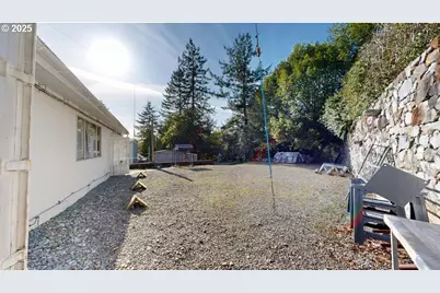 98171 Tuttle Ln, Brookings, OR 97415 - Photo 24