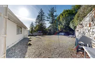 98171 Tuttle Ln, Brookings, OR 97415 - Photo 24