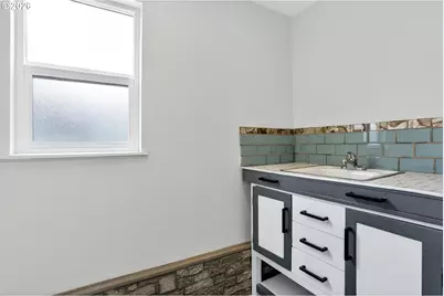 1207 SE 217th Ave, Gresham, OR 97030 - Photo 28