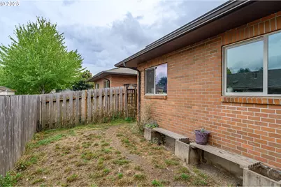 714 S Meridian St, Newberg, OR 97132 - Photo 8