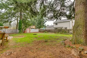 12830 Northeast Pacific Street, Portland, OR 97230 - Photo 26