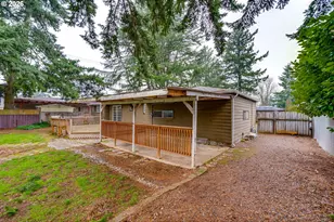 12830 Northeast Pacific Street, Portland, OR 97230 - Photo 24