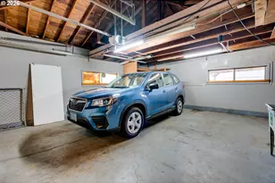 12830 Northeast Pacific Street, Portland, OR 97230 - Photo 20