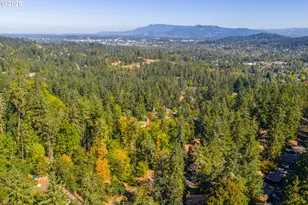 418 Stonewood Dr, Eugene, OR 97405 - Photo 34