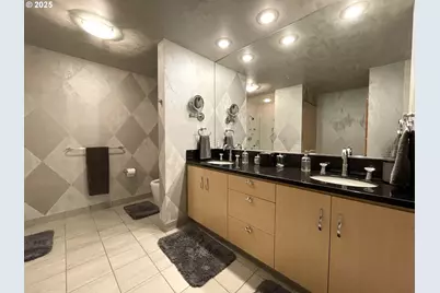 1030 NW Johnson St #424, Portland, OR 97209 - Photo 22