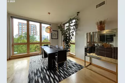 1030 NW Johnson St #424, Portland, OR 97209 - Photo 14