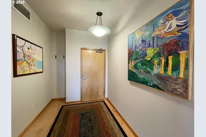 1030 NW Johnson St #424, Portland, OR 97209 - Photo 4
